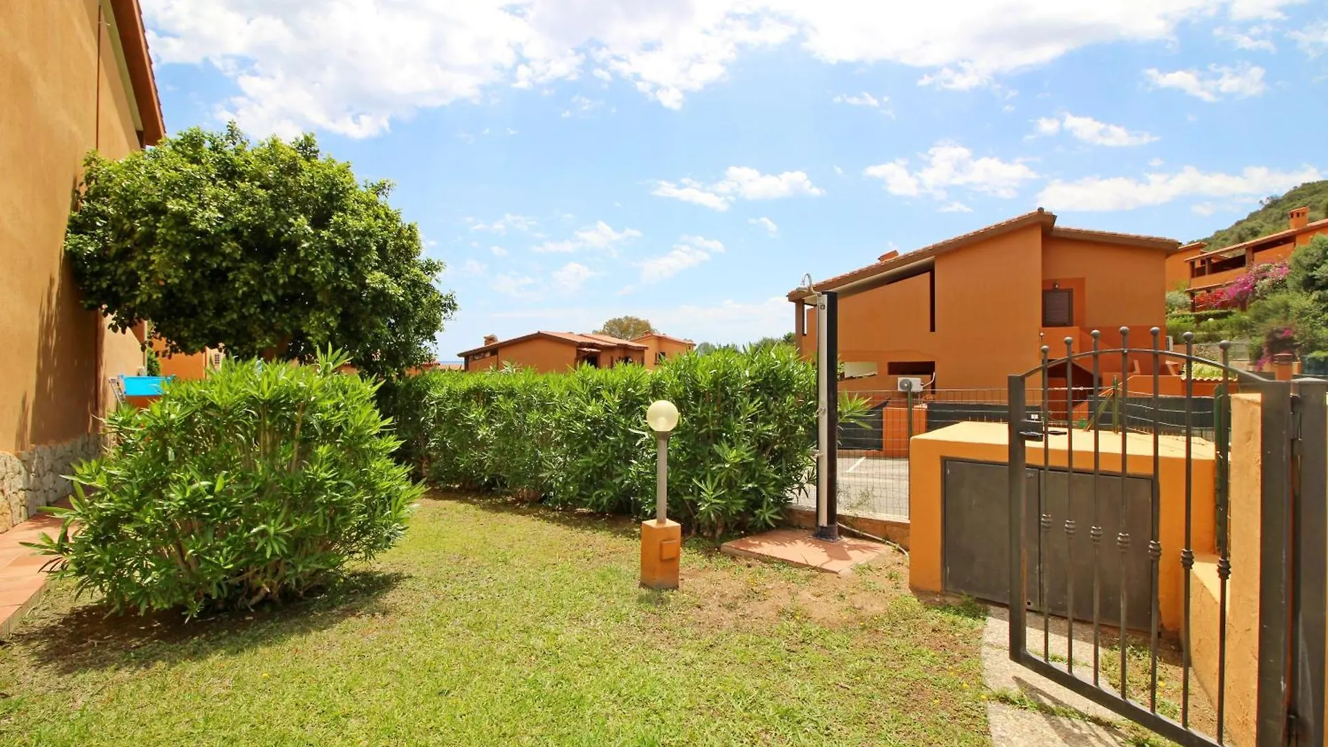 Villette Rei Marina Monte Nai 0*,