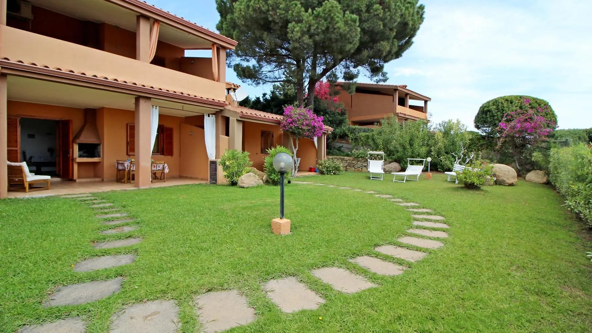 Villette Rei Marina Monte Nai